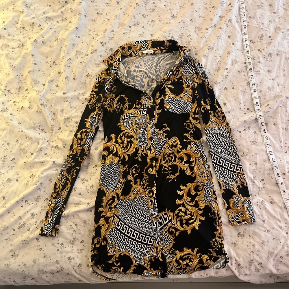 Medium size women’s dress only used a few times